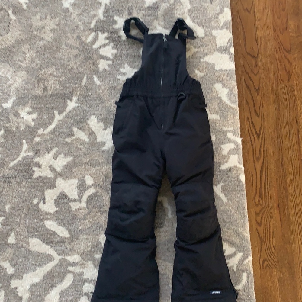 Lands end snow bib, like new!  Worn only a few times.